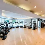 Stylish 2-Bed Apt Burj Khalifa And Fountain Views
