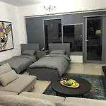 Downtown Boulevard One Bedroom Apt In 29 Blvd غرفة وصالة Burj & Fountain View Master Bedroom Plus 2 Single Beds In Living Room