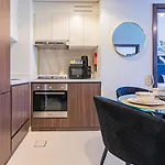 Onyx - Full Burj Khalifa View Dubai 2 Bedroom Apartment - Downtown Dubai