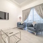 Boutique Luxury Living Near Palm Jumeirah