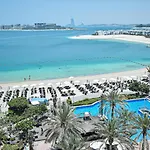 Luxury Escapes - Palm Jumeirah\'S Spectacular Ocean-View Apartment - Nabat