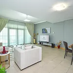 Luxury Escapes - Palm Jumeirah\'S Spectacular Ocean-View Apartment - Nabat