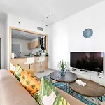 Stonetree - Furnished 1 Bedroom Apartment Near To Tram