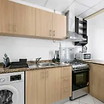 Stonetree - Furnished 1 Bedroom Apartment Near To Tram