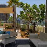 Vacay Lettings - Luxury Studio In Business Bay