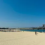View Marina Host
