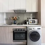 Frank Porter - Majestique Residence 2