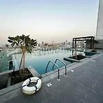 Modern & Spacious 2 Bed 2 Bath