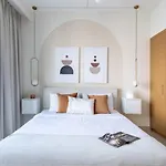 Guestready Holiday Homes - The Magnificent Moon