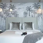 Stylish Studio Apartment With Impressive Decor And Furniture At Sky Garden!