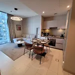 Modern Fully Furnished 1Br Creek Vista Reserve