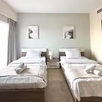 Cozy 2 Bedroom In Red Residence In Sport City