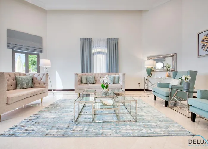 Posh 5Br Villa With Private Pool On Palm Jumeirah