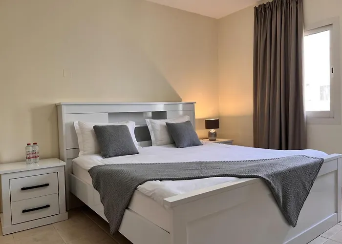 Esaw Holidays Home