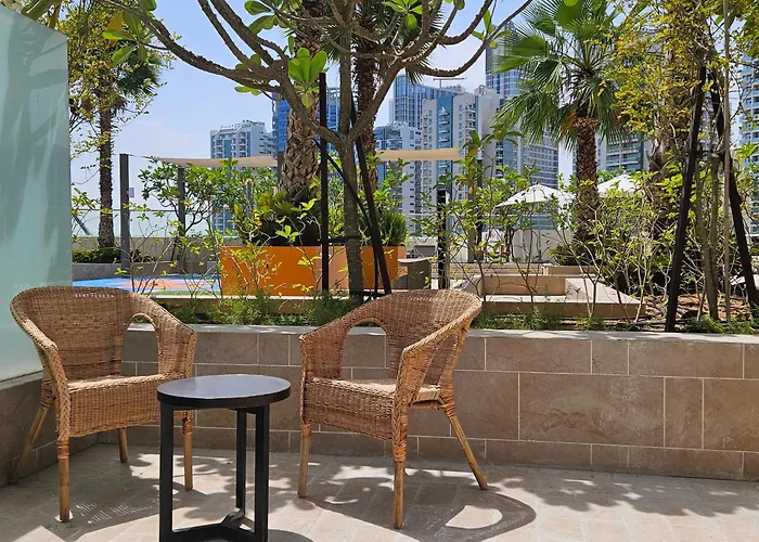 Vacay Lettings - Luxury Studio In Business Bay