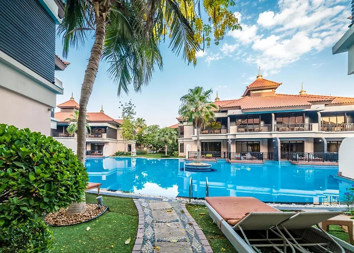 Lux Bnb I Palm Jumeirah Resort I Palm Views