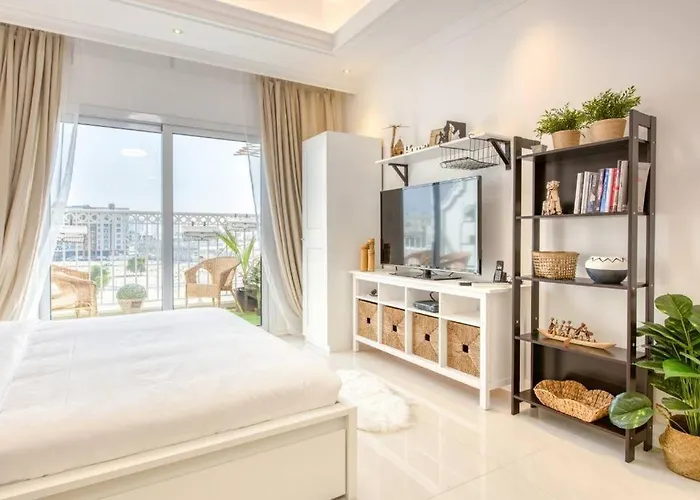 Studio Apartment In Vincitore Palacio Arjan