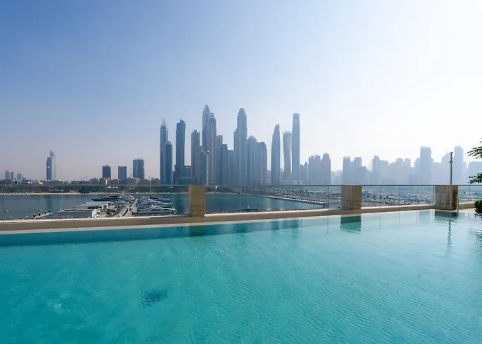 Private Beach Access 1 Bedroom Apartment - Beachfront