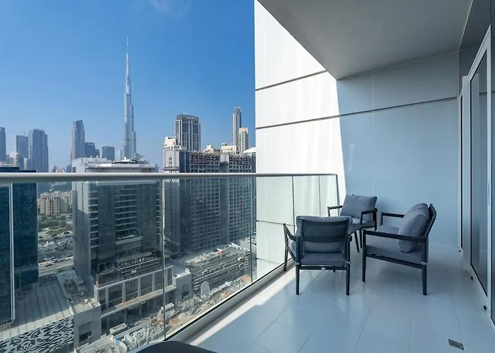 Awesome 1-Bedroom Apartment With Burj Views At Vera Tower In Business Bay