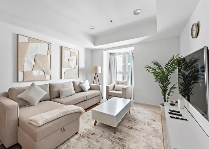 Cozy 1-Bedroom Apartment In Princess Tower