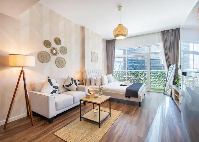 Calm Studio Apartment Right By The Golf Courses In Sports City