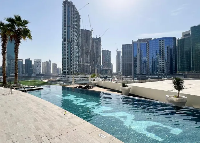 Bay\'S Edge, Luxury Canal View 2Br In Business Bay