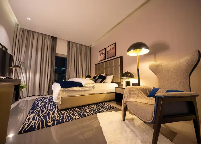 Cosy Studio At Damac Majestine