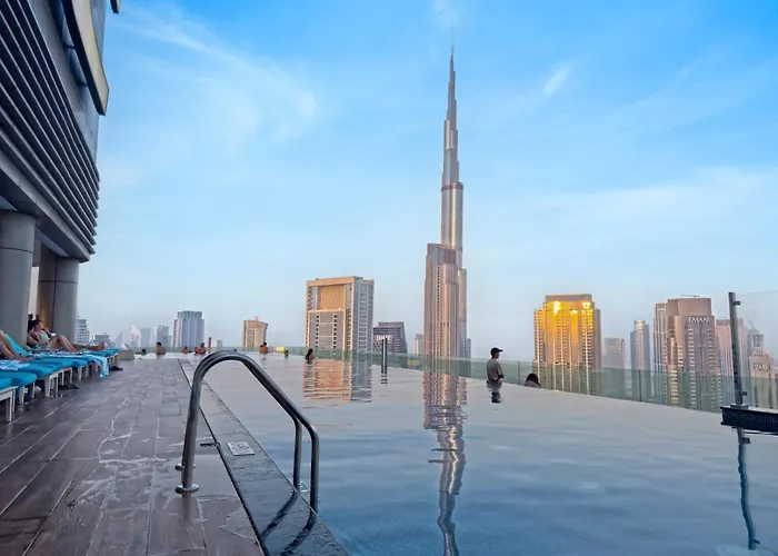 3 Bedroom - Pool Access - 7 Mins To Dubai Mall - Sun Set View