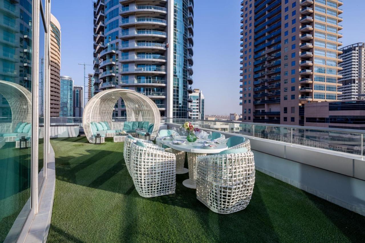 Frank Porter - Damac Waves Apartment
