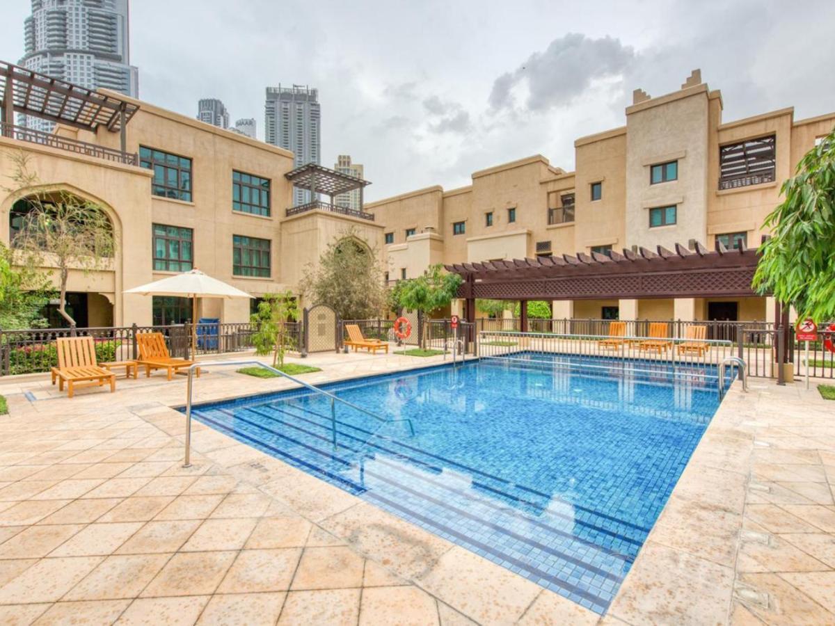 Apartment Rh- Burj Khalifa View, 1 Bedroom Apartment Near Souk Al Bahar Dubai