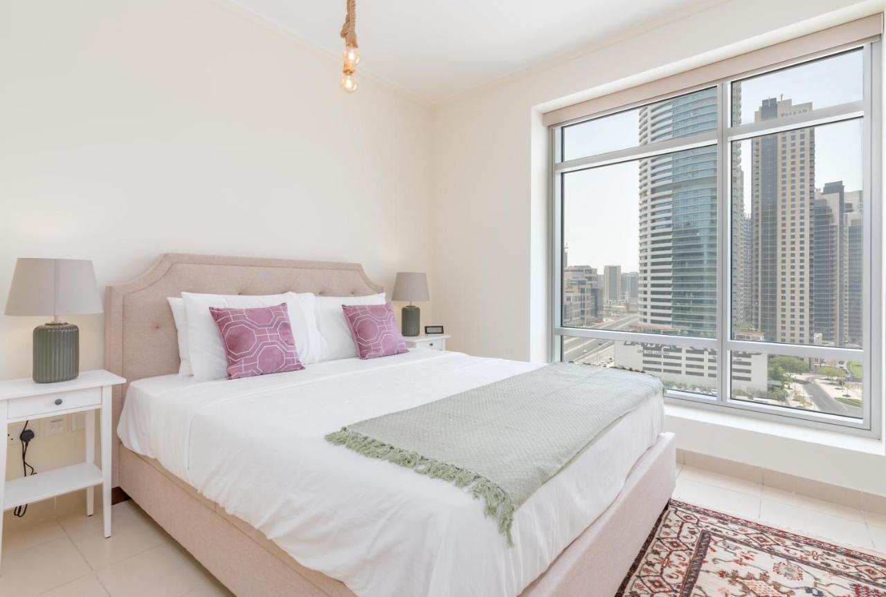 Lux Burj Views Tower Fantastic Burj Views Apartment