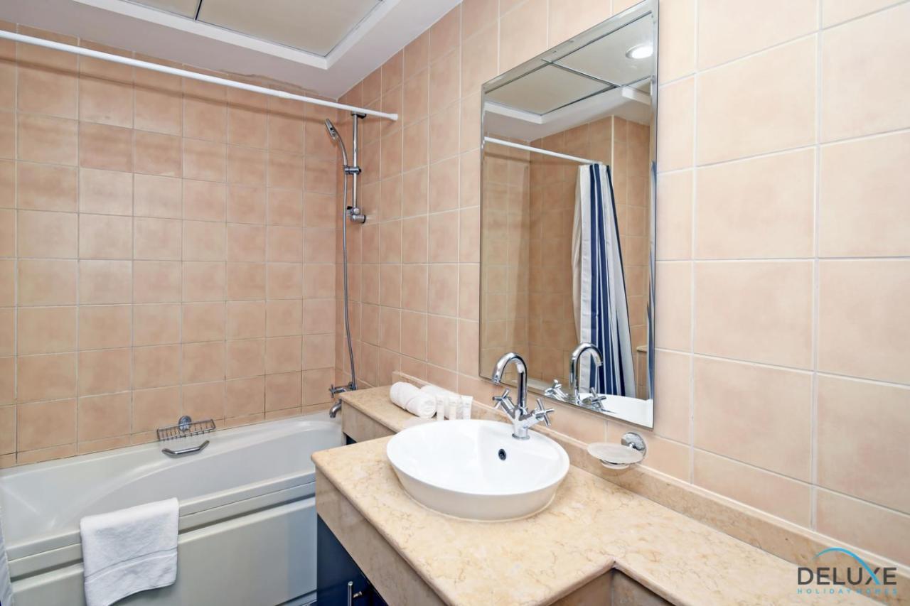 Steps Away From The & Entertainment Hubs 1br Unit, Torch Tower, Marina By Deluxe Homes Dubai