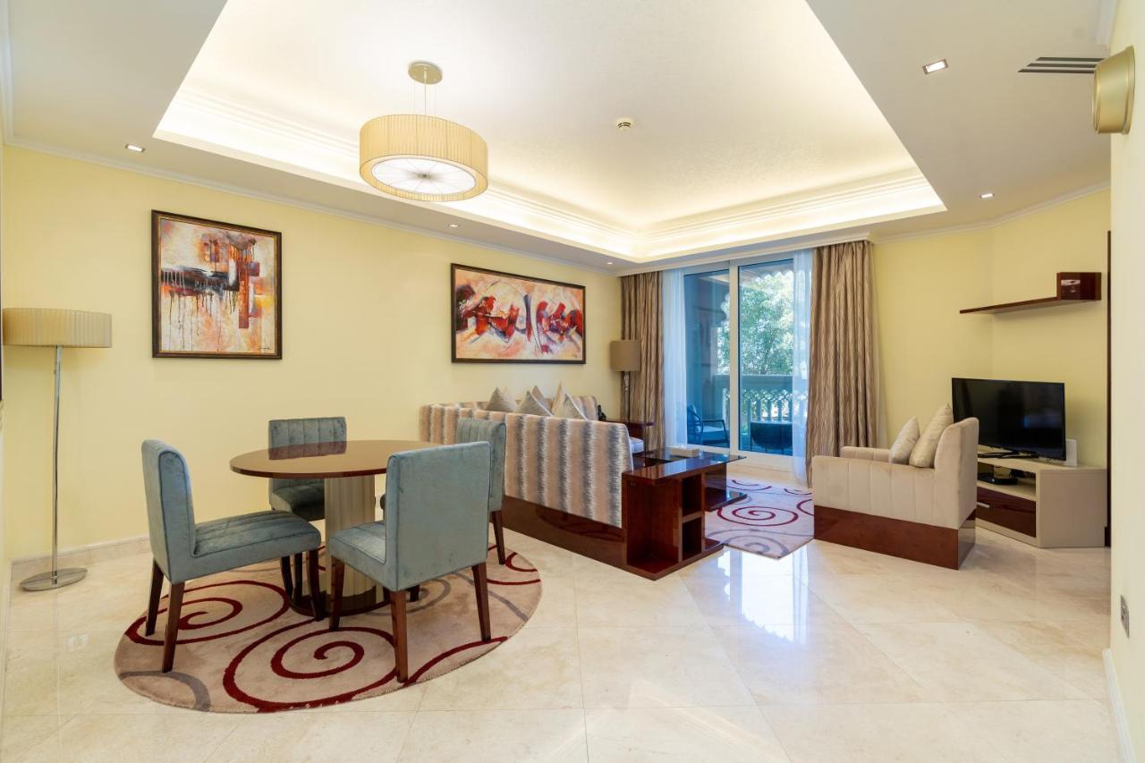 Apartment Royal Club By Rvhr, Grandeur Crescent Palm Jumeirah Dubai