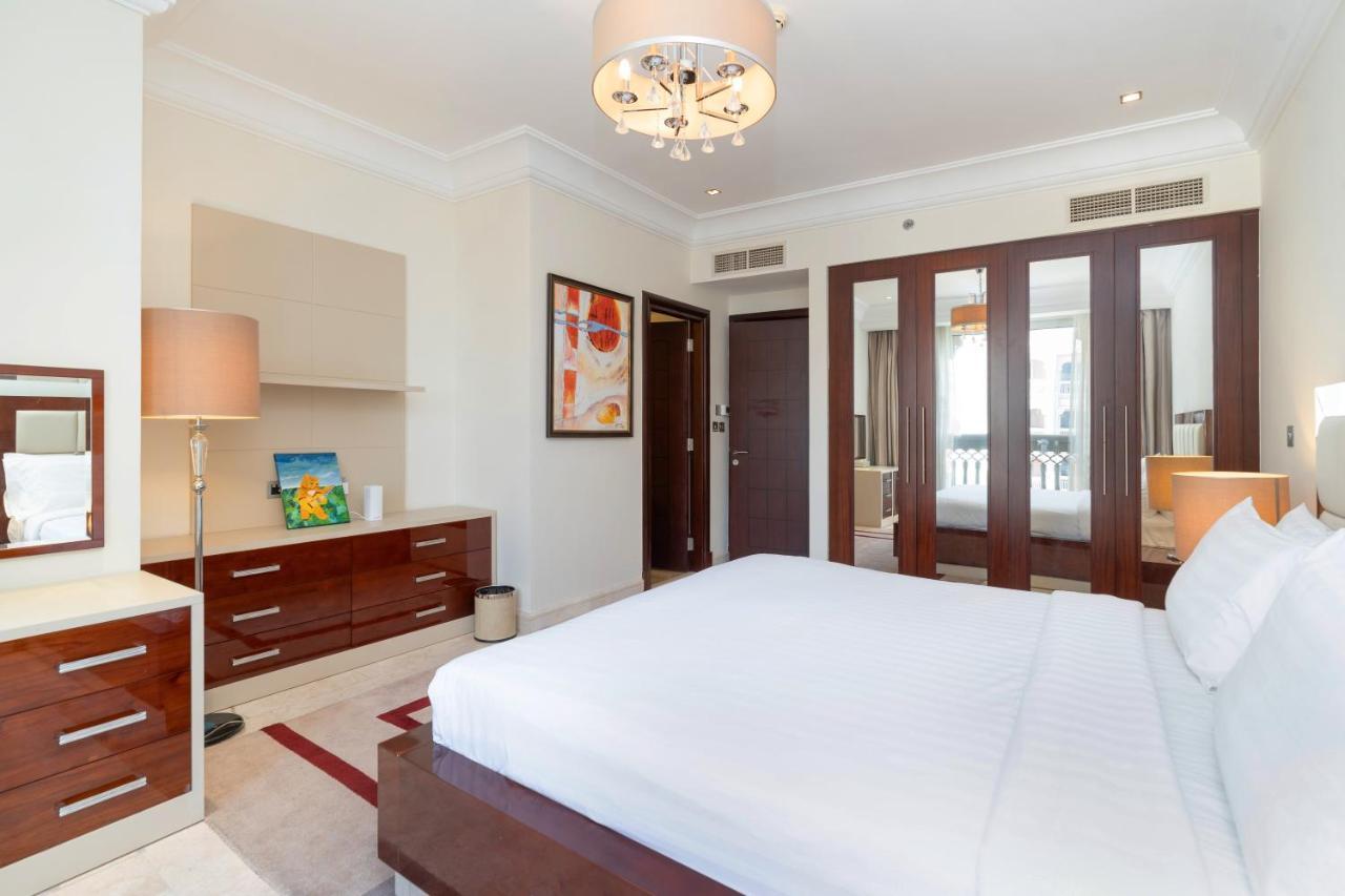 Apartment Royal Club By Rvhr, Grandeur Crescent Palm Jumeirah Dubai