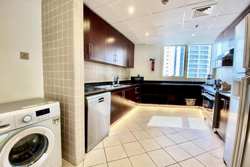 Apartment Marina View Plus, Entire 3b For 7 Adults Extra Bed 3b, 3bath Dubai