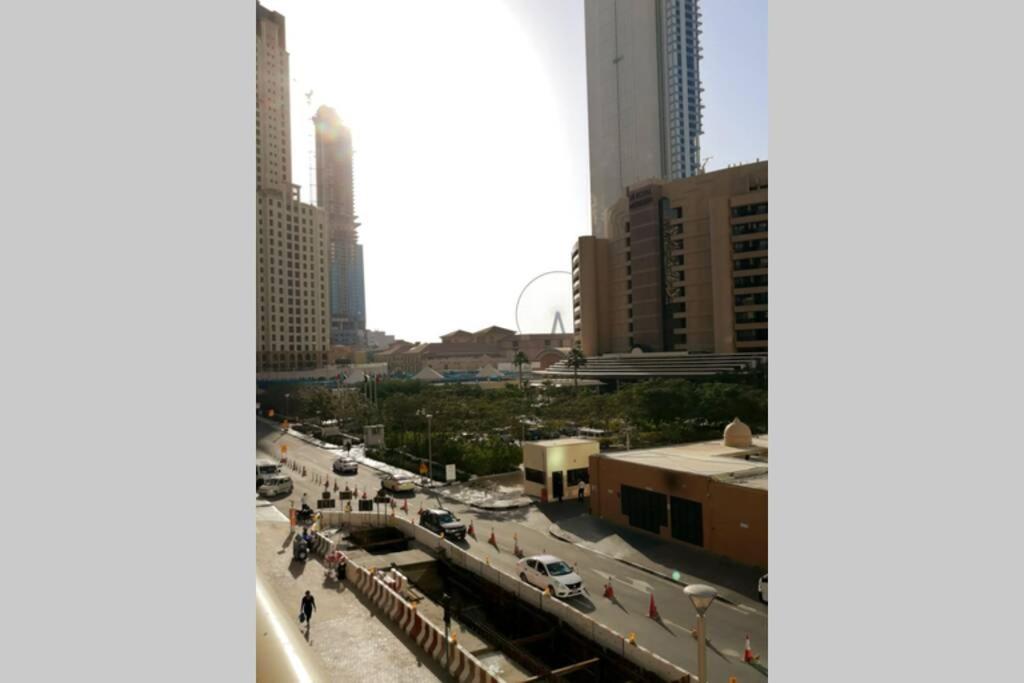 Jbr Studio At Royal Oceanic Tower Dubai