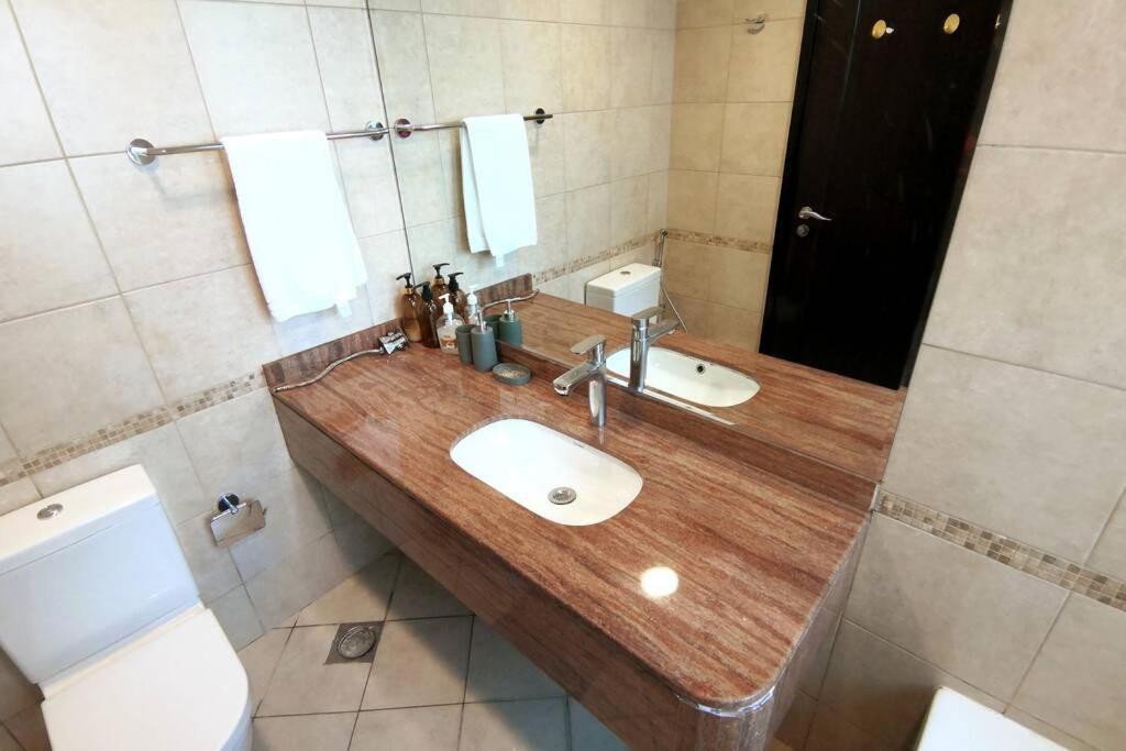 Jbr Studio At Royal Oceanic Tower * Dubai