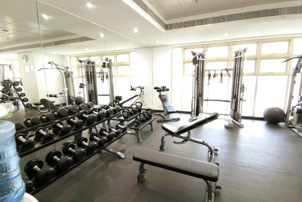 Apartment Jbr Studio At Royal Oceanic Tower Dubai