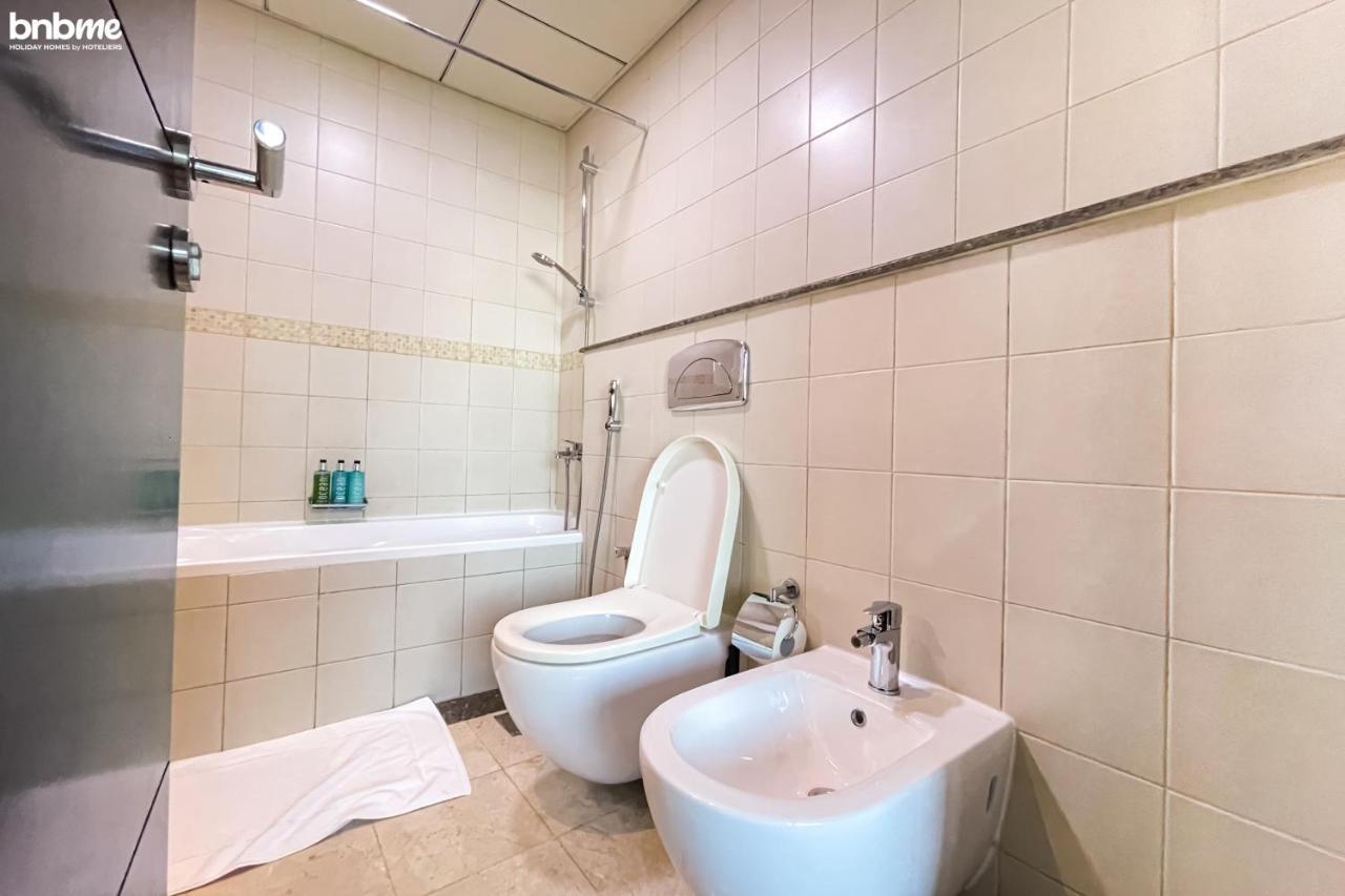 Bnbme - Bay Central Apartment Dubai