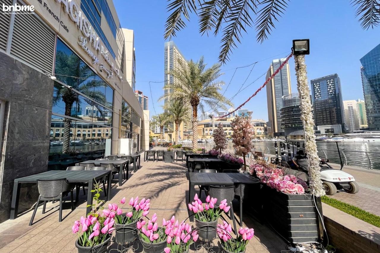 Bnbme - Bay Central * Dubai