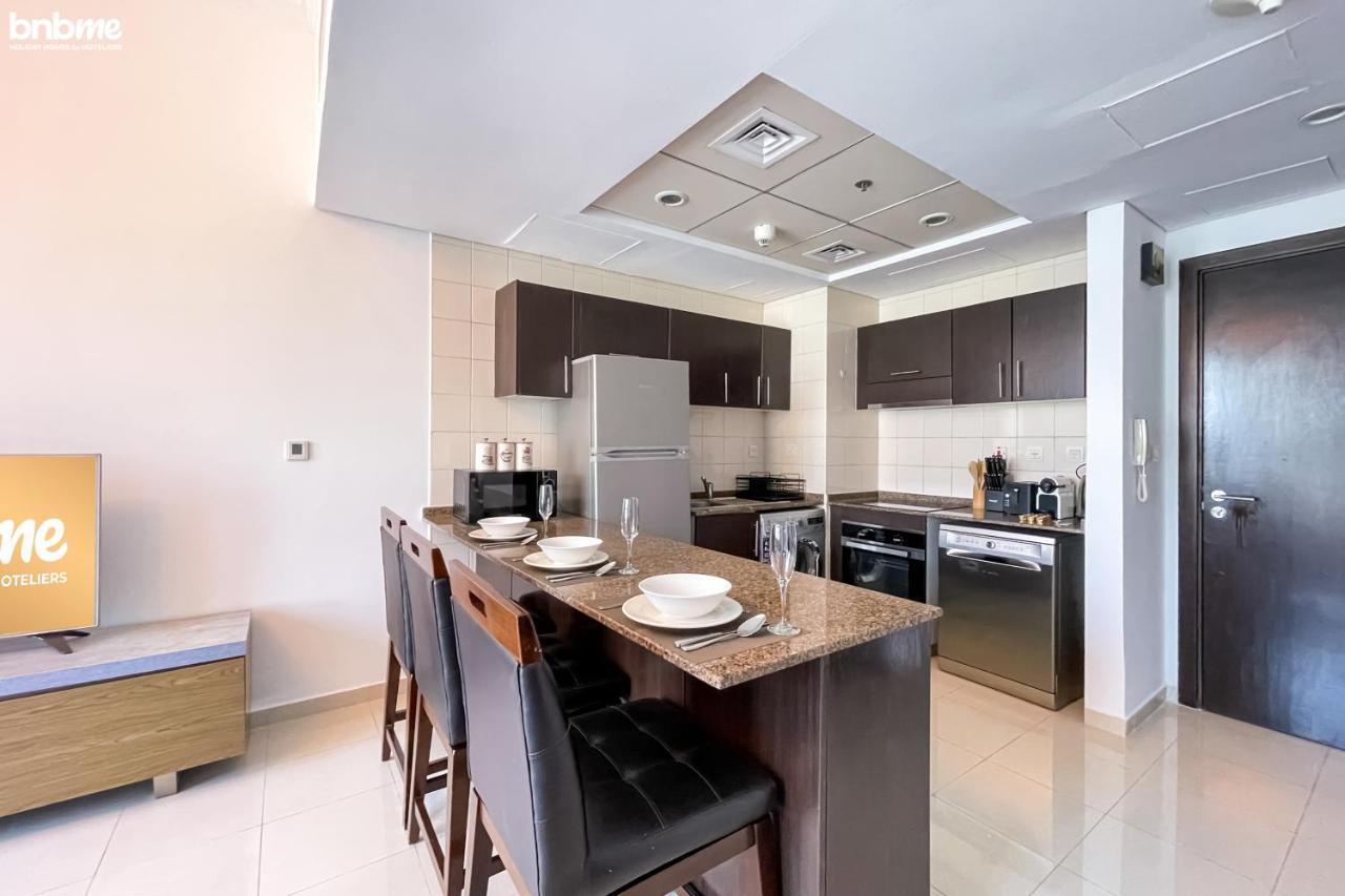 Bnbme - Bay Central Apartment Dubai
