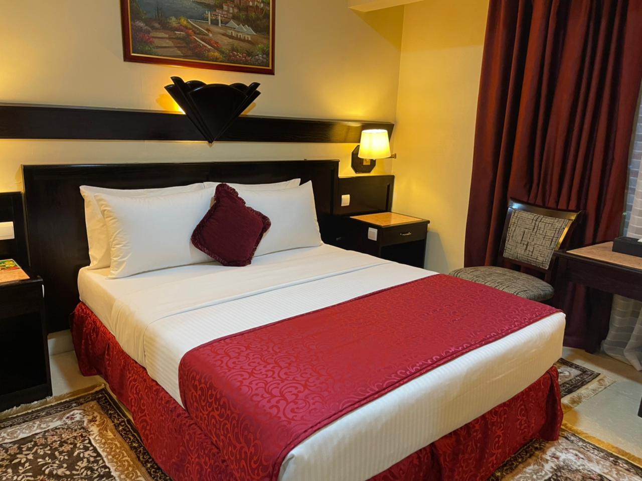 Claridge Hotel 3*