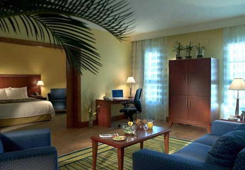 Hotel Millennium Lakeview Formerly Copthorne Lakeview 4*