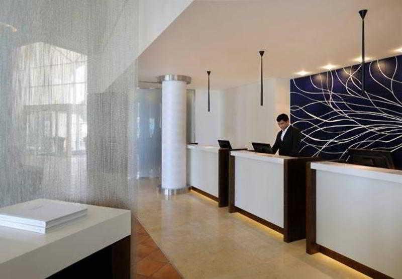 Hotel Millennium Lakeview Formerly Copthorne Lakeview 4*