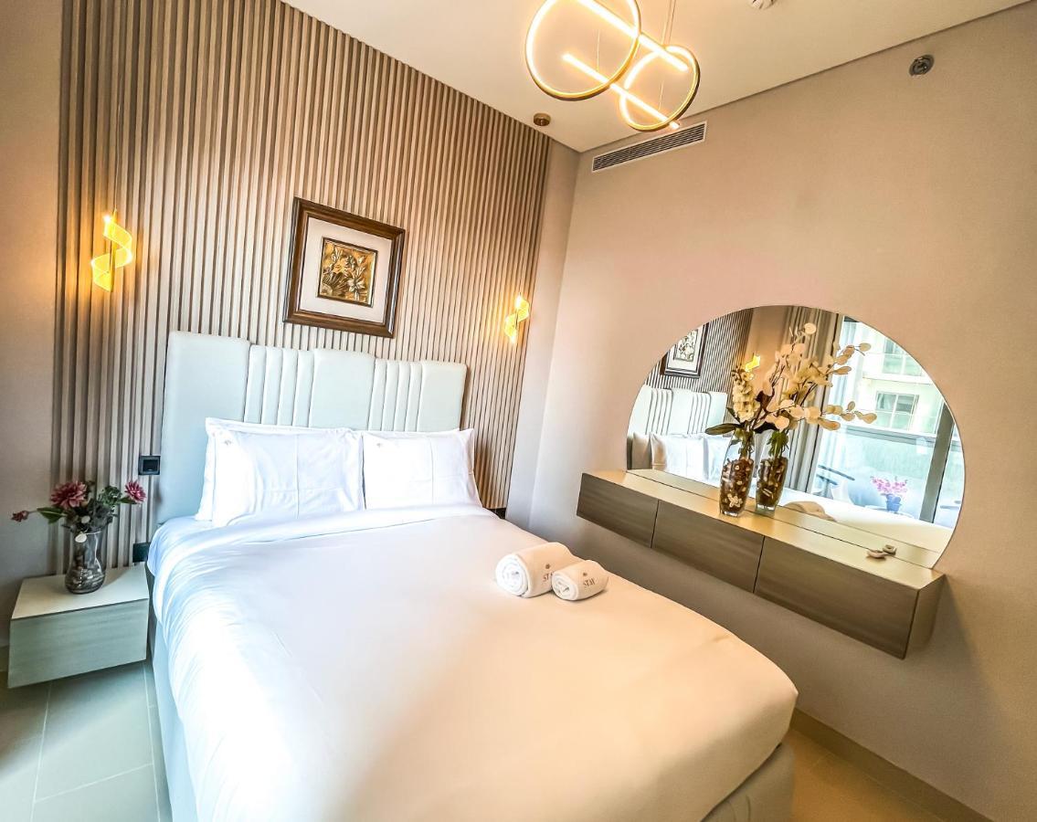 By Latinem Luxury 1br Cv A811 Near Burj Khalifa Apartment