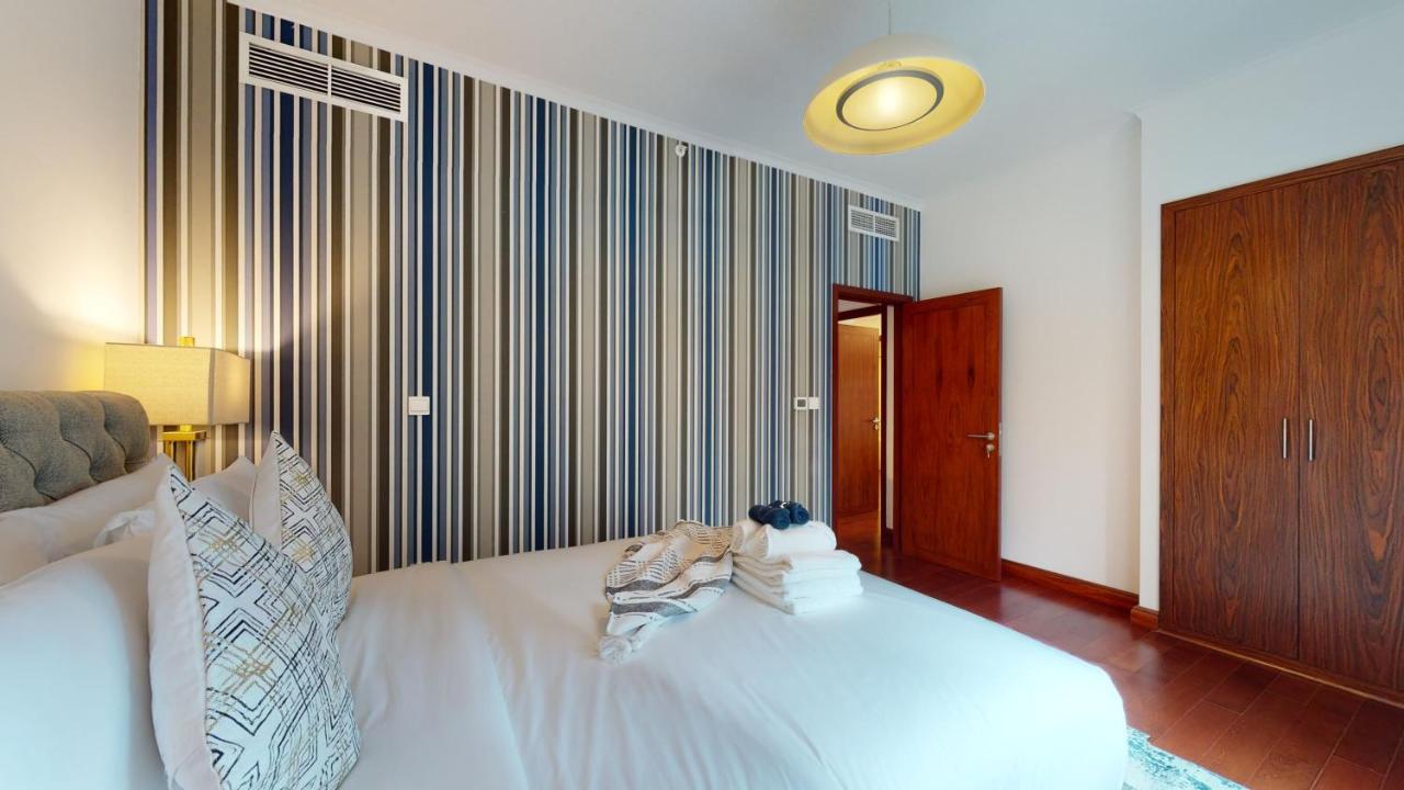 Apartment Stylish 2-bed Burj Khalifa And Fountain Views Dubai