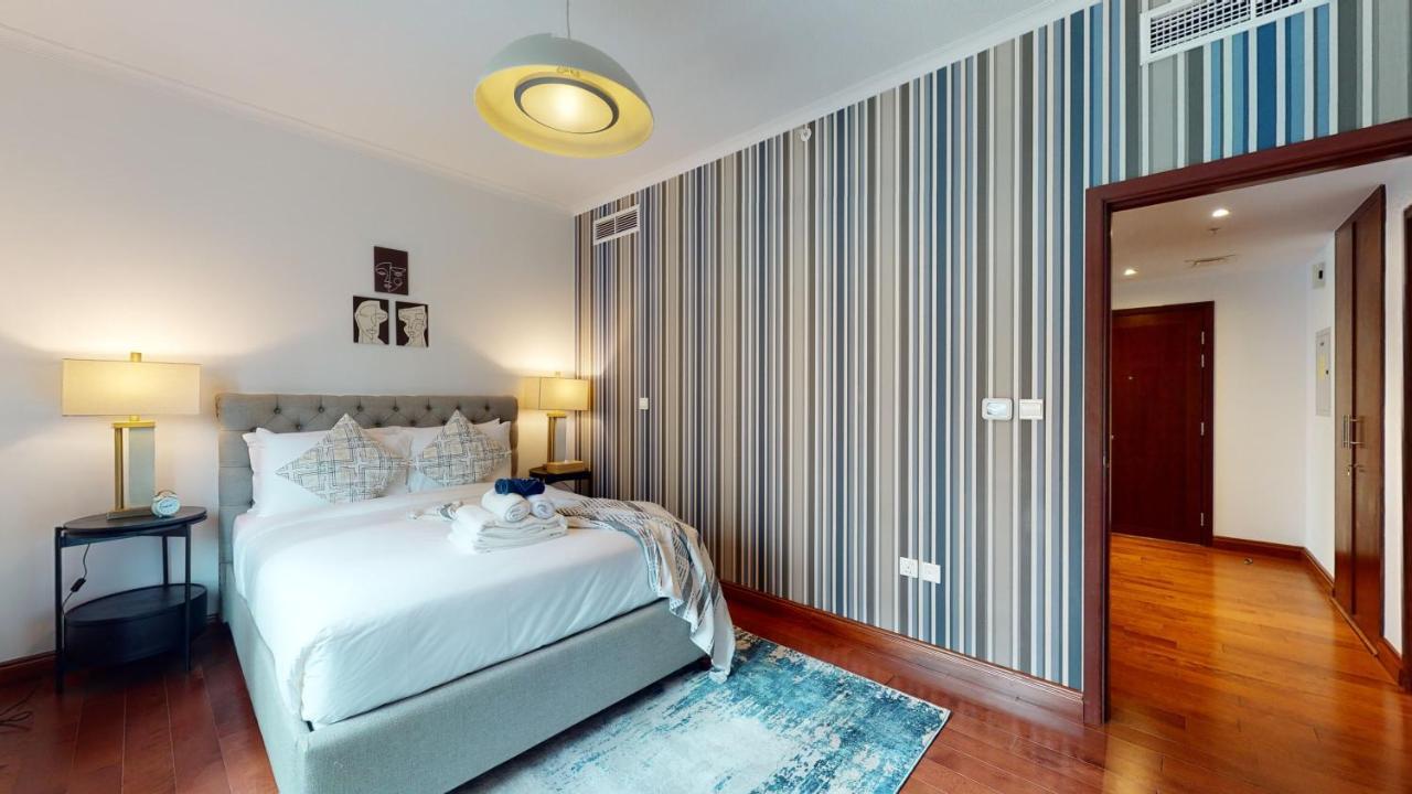 Stylish 2-bed Burj Khalifa And Fountain Views Apartment Dubai
