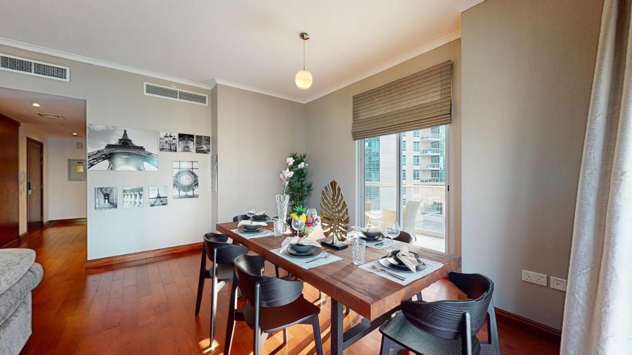 Stylish 2-bed Burj Khalifa And Fountain Views Apartment *