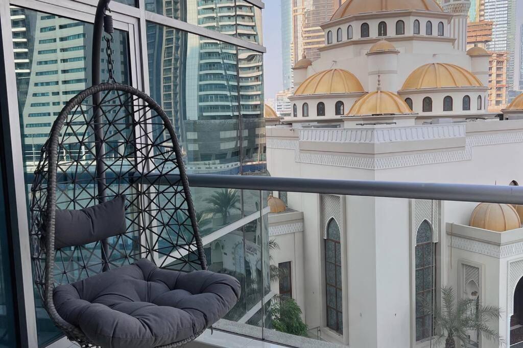 Huge Terrace With Canal View & Beach Access Available Apartment *
