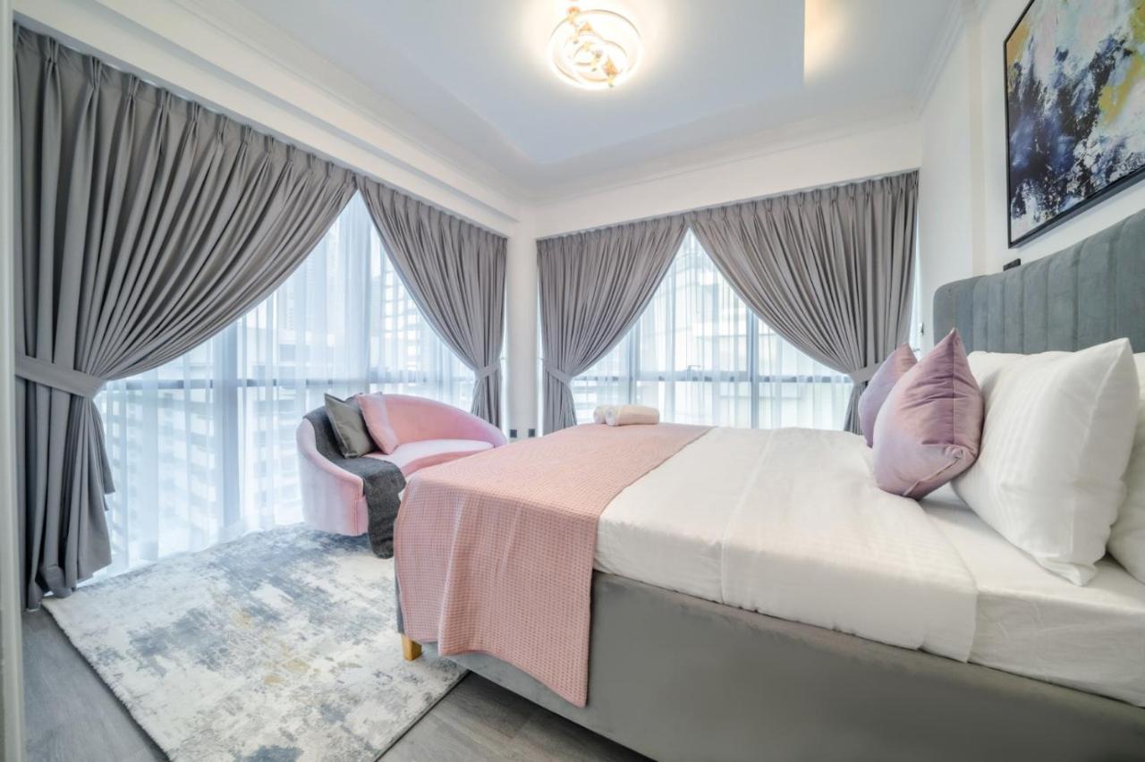 Boutique Luxury Living Near Palm Jumeirah